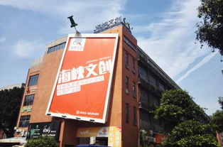 銹跡斑斑中的新生 湖里老廠房的文藝復(fù)興